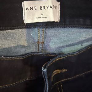 woman’s jeans